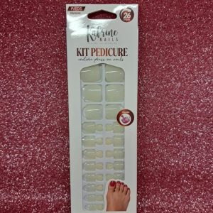 PRESS ON NAIL PEDICURE